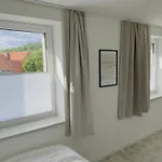 Clubhaus 6 - Dachwohnung Mit 2 Schlafzimmern, Balkon & Netflix * Leinefelde-Worbis