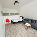 Clubhaus 6 - Dachwohnung Mit 2 Schlafzimmern, Balkon & Netflix Διαμέρισμα Leinefelde-Worbis
