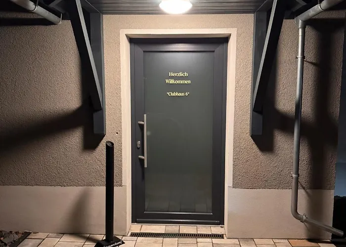 Clubhaus 6 - Dachwohnung Mit 2 Schlafzimmern, Balkon & Netflix Appartement