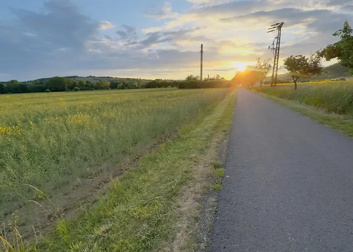 Appartement Clubhaus 6 - Dachwohnung Mit 2 Schlafzimmern, Balkon & Netflix *