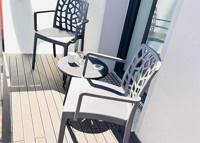 Clubhaus 6 - Dachwohnung Mit 2 Schlafzimmern, Balkon & Netflix Appartement Leinefelde-Worbis