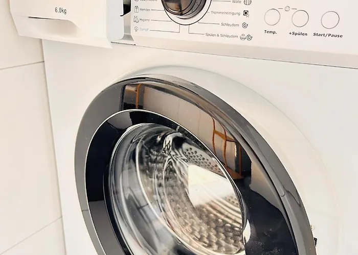 Appartement Clubhaus 6 - Dachwohnung Mit 2 Schlafzimmern, Balkon & Netflix *