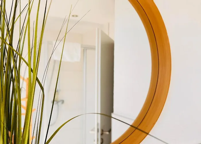 Clubhaus 6 - Dachwohnung Mit 2 Schlafzimmern, Balkon & Netflix *