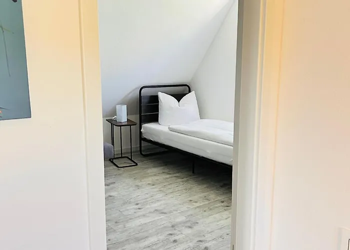 Clubhaus 6 - Dachwohnung Mit 2 Schlafzimmern, Balkon & Netflix Appartement *