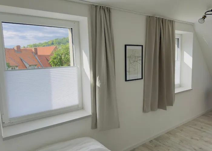 Clubhaus 6 - Dachwohnung Mit 2 Schlafzimmern, Balkon & Netflix * Leinefelde-Worbis
