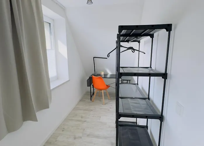 Clubhaus 6 - Dachwohnung Mit 2 Schlafzimmern, Balkon & Netflix Appartement