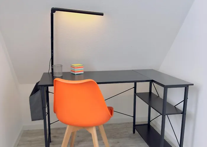 Clubhaus 6 - Dachwohnung Mit 2 Schlafzimmern, Balkon & Netflix Appartement *