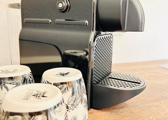 Clubhaus 6 - Dachwohnung Mit 2 Schlafzimmern, Balkon & Netflix Appartement *