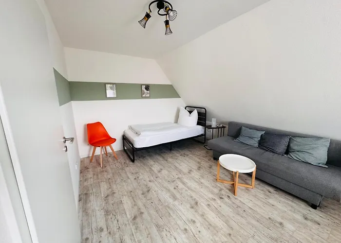 Clubhaus 6 - Dachwohnung Mit 2 Schlafzimmern, Balkon & Netflix Appartement Leinefelde-Worbis