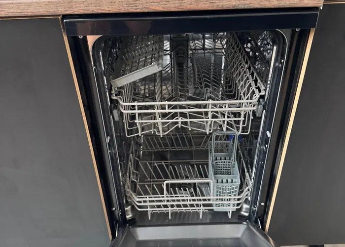 Appartement Clubhaus 6 - Dachwohnung Mit 2 Schlafzimmern, Balkon & Netflix Leinefelde-Worbis